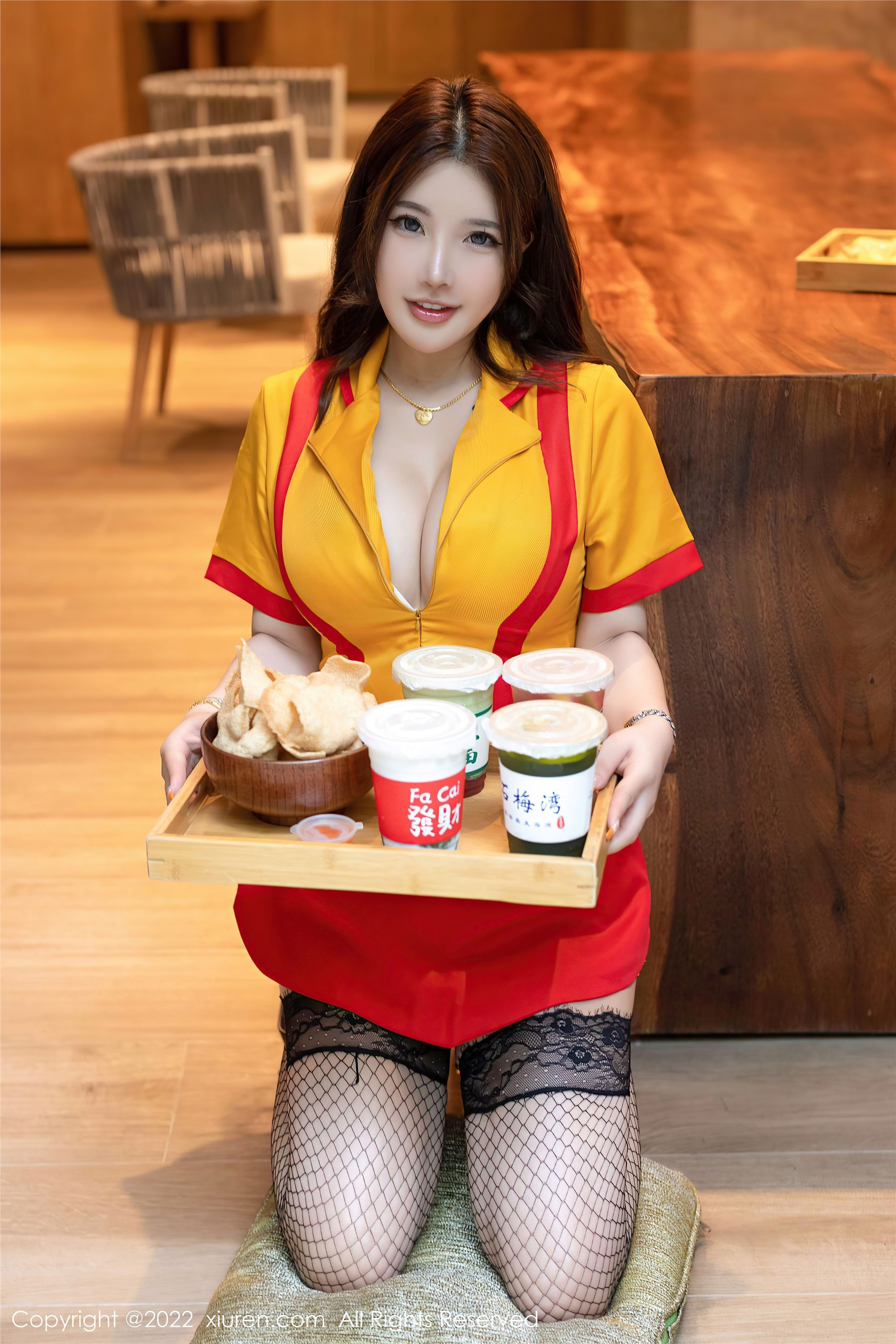 Xiuren秀人网 2022.08.29 NO.5509 小海臀Rena